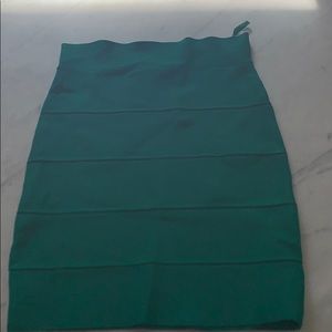 BCBG emerald body con skirt